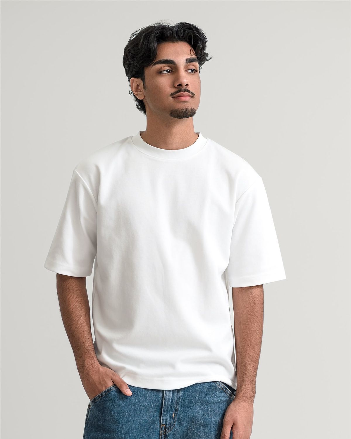 White Comfort TEE